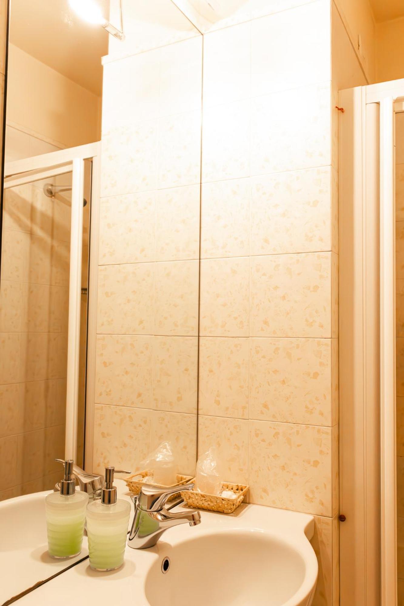 Hotel Dependance Silvestro Гарда Екстериор снимка
