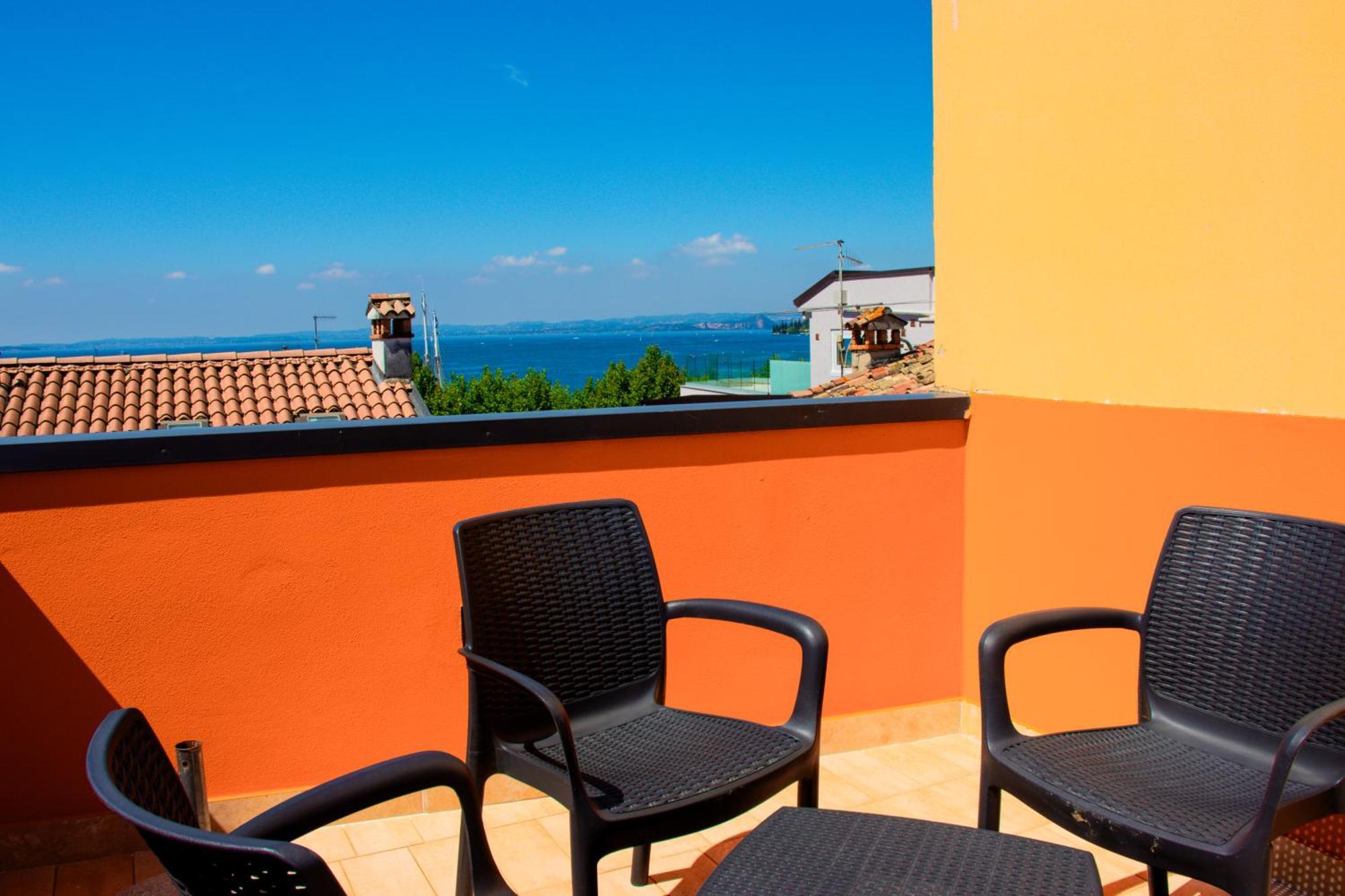 Hotel Dependance Silvestro Гарда Екстериор снимка