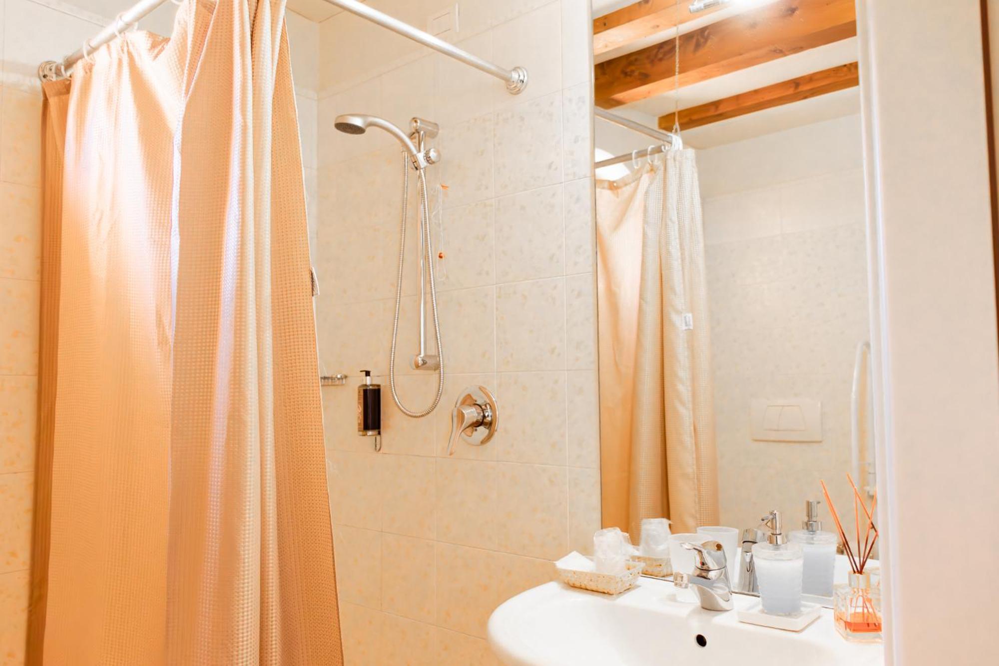 Hotel Dependance Silvestro Гарда Екстериор снимка